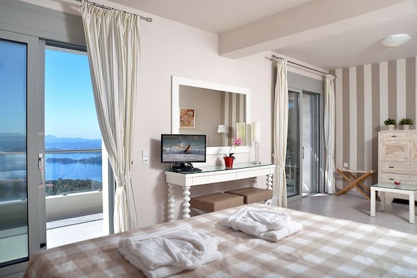 5 bedrooms, iron/ironing board, free Internet, bed sheets
