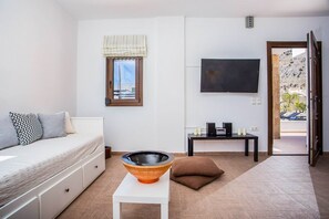 2 Schlafzimmer, Bügeleisen/Bügelbrett, kostenloses Internet, Bettwäsche