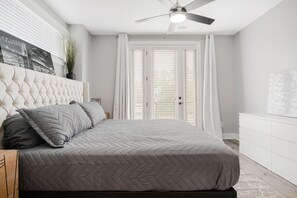 2 bedrooms, iron/ironing board, free WiFi, bed sheets