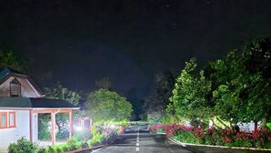 ด้านหน้าที่พัก
