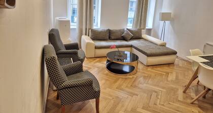 City Center Stays /// AK1-R, Apartment mit 2 Schlafzimmer