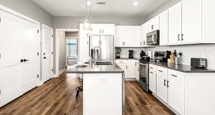 Spacious Loft Style Condo with King Beds! Must see