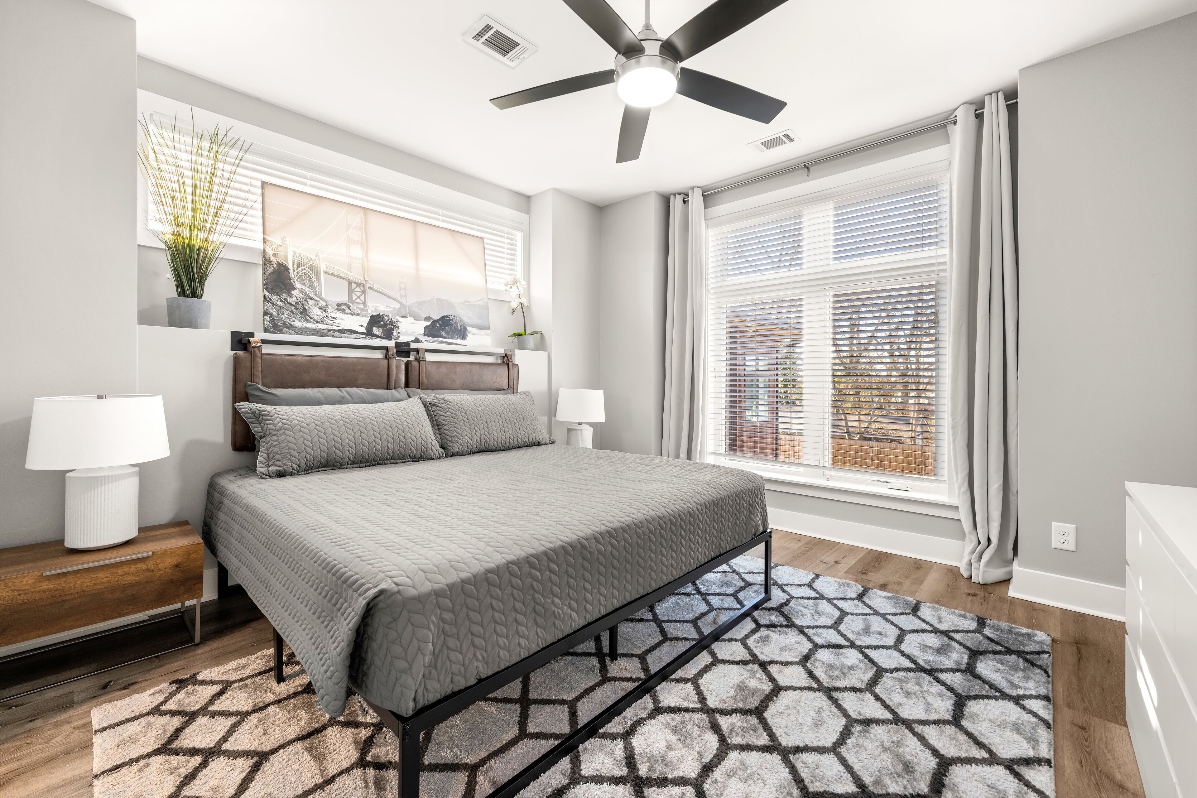 2 bedrooms, iron/ironing board, travel cot, free WiFi