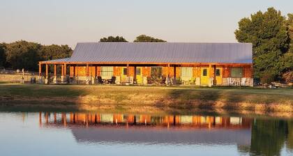 Safari Cabana at Tipsy Toad Retreat