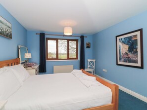 4 kamar tidur dan didekorasi berbeda-beda