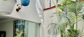 Beautiful 3 bedrooms 3.5 baths house in a great area of Miraflores - Lima