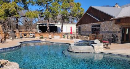 Margaritaville Cabana at Tipsy Toad Retreat