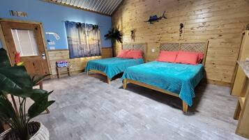 1 bedroom, desk, free WiFi, bed sheets