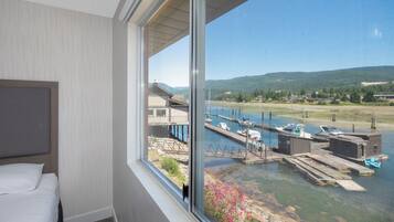 Deluxe Room, 2 Queen Beds, Ocean View | Beach/ocean view