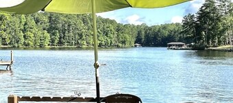 Lakefront, Pet friendly, EV Charging, Kayaks, Pontoon Boat available, Boat Slip