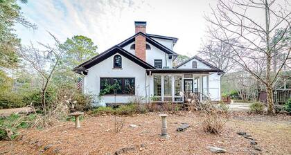 Upstairs at the Estate - Across from SP Golf Club