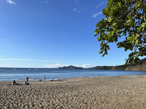 En la playa, toallas de playa