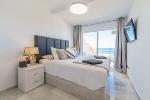 2 slaapkamers, een strijkplank/strijkijzer, gratis wifi, beddengoed