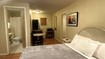 Economy Double or Twin Room, 2 Queen Beds | Free WiFi