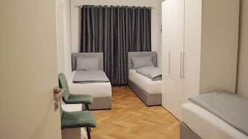 2 bedrooms, iron/ironing board, WiFi, bed sheets