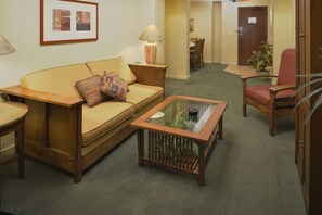 Living area - Cancun Resort - Las Vegas - 1 Bedroom, 2 Bath - Sleeps 4 (Las Vegas)