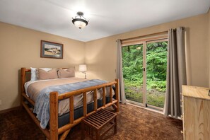 Rumah, 2 kamar tidur | 2 kamar tidur, ruang kerja ramah laptop, dan setrika/meja setrika