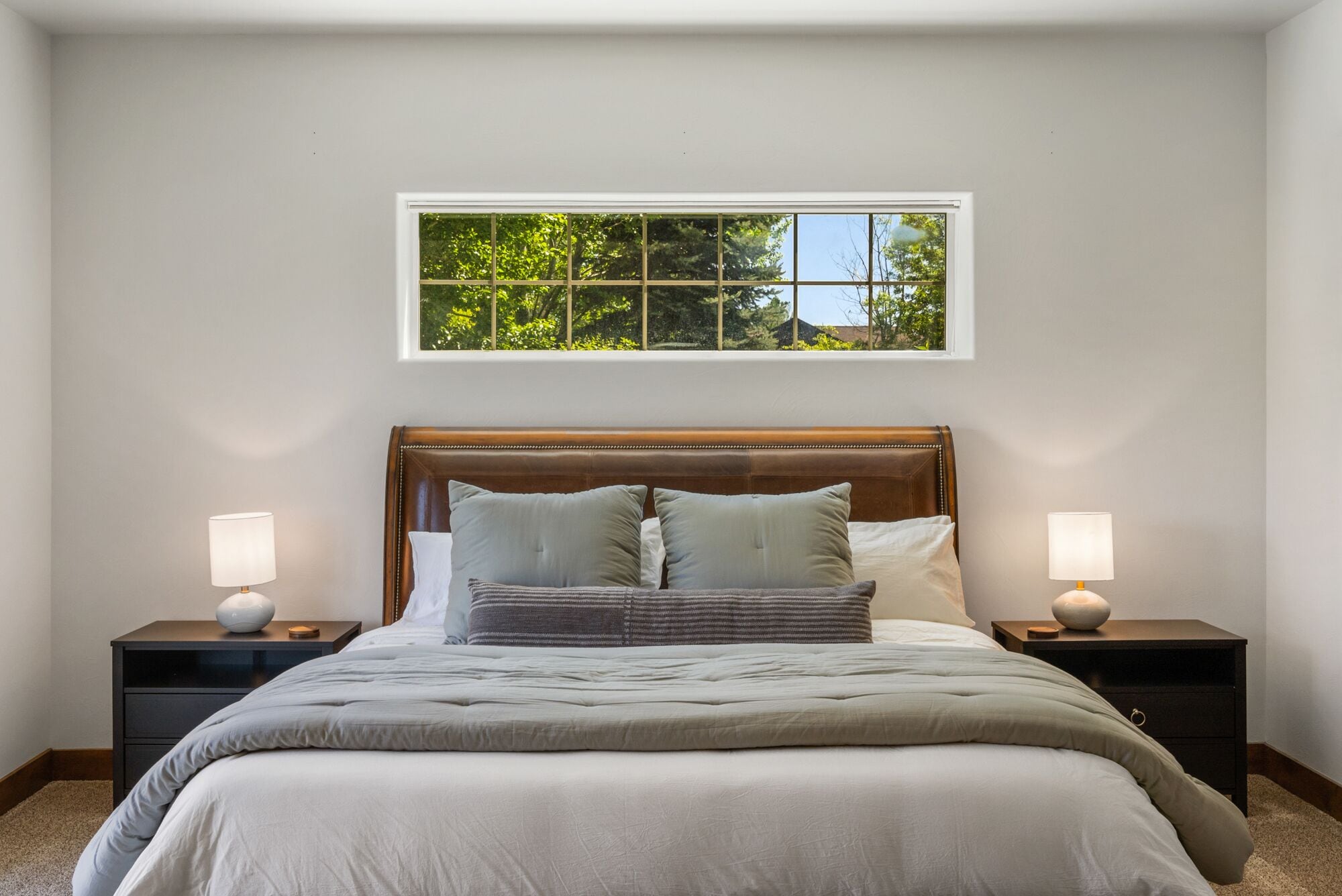 5 chambres, fer et planche à repasser, Wi-Fi gratuit, draps fournis