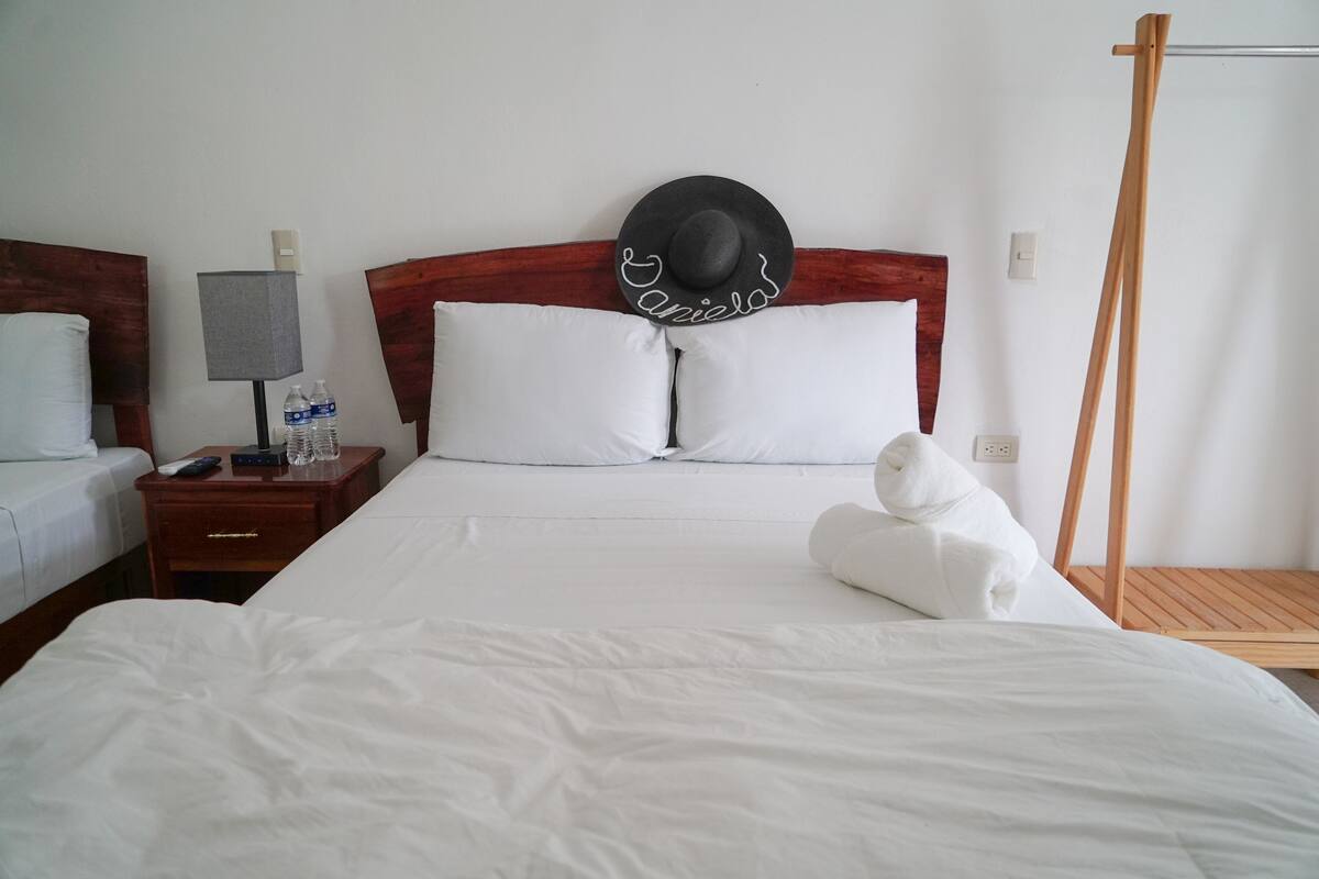 Wifi gratis y ropa de cama 