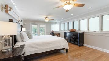 3 chambres, bureau, Wi-Fi gratuit, draps fournis