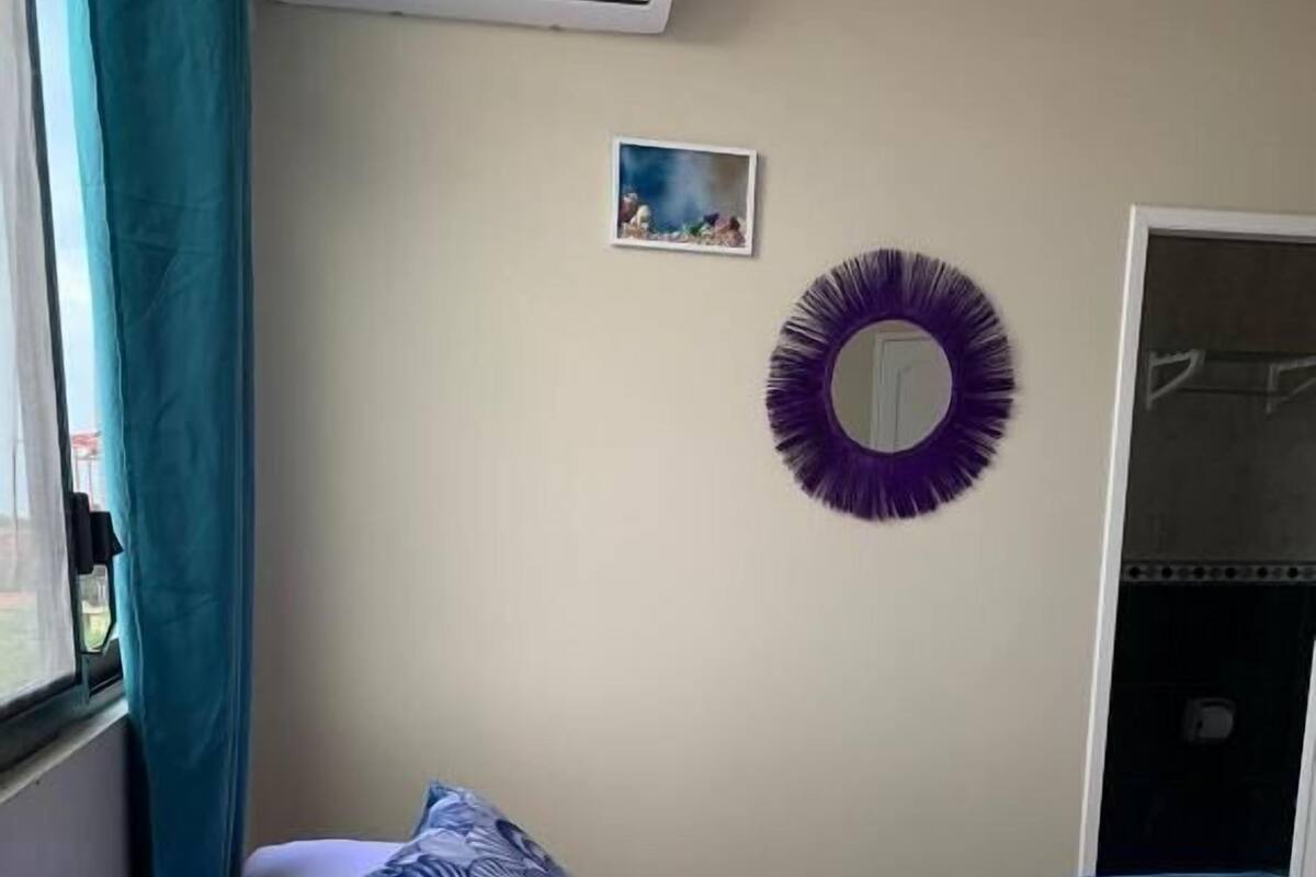 Familjerum för fyra | Värdeförvaringsskåp på rummet, strykjärn/strykbräda och gratis wi-fi