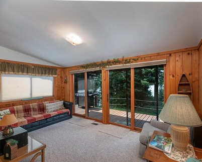Fence Lake Retreat w/ dock