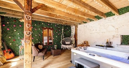 Sweetheart Cottage
