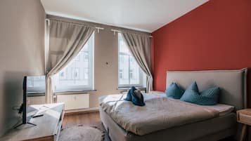 *Midtown* 2-Room Apartment with Kitchen | 搖籃/嬰兒床、隨行嬰兒床、免費無線上網、床單