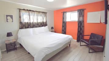 2 slaapkamers, een strijkplank/strijkijzer, reisbedje, wifi