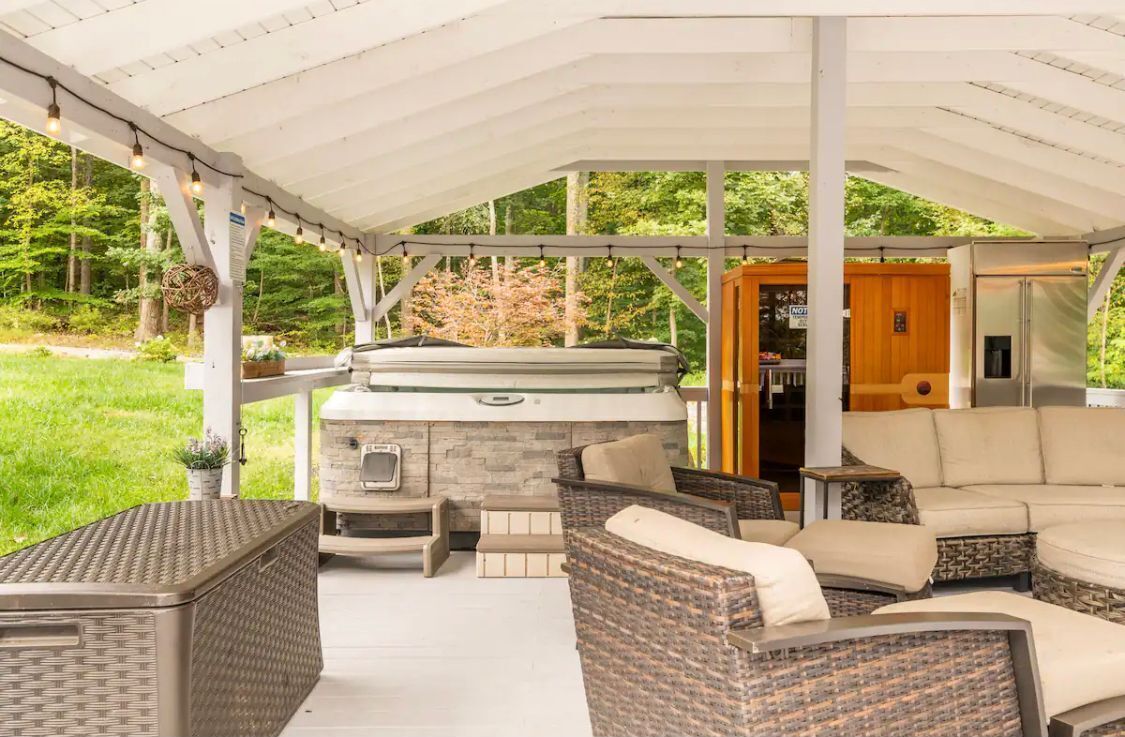 مغطس سبا خارجي