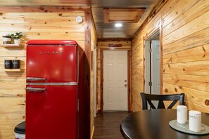 Interior - Escape to cozy 2-bedroom cabin near Ouachita Forest 4 min drive away (Mena)