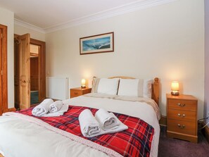 6 bedrooms, individually decorated, individually furnished, free WiFi