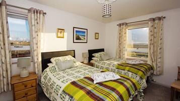 Cottage | 3 bedrooms, free WiFi, individually decorated, individually furnished
