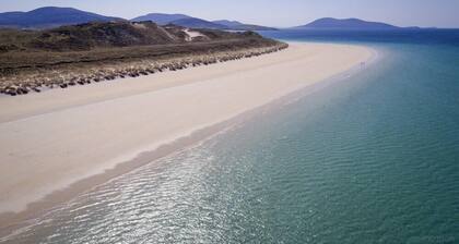 Ceann an Loch Cottage