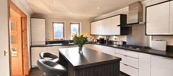 Inverness City Apartment