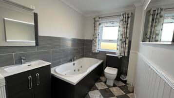 Mökki | Kylpyhuone | Suihku