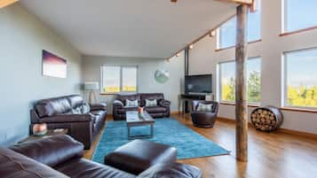 Cottage | Interior