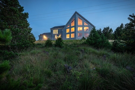 Cottage | Interior. Constant & True