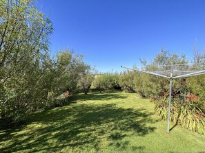 Property grounds - Canach Cottage (South Uist)