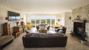 Cottage | Living area