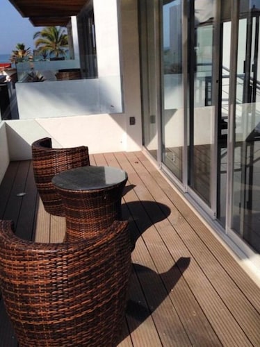 Luxurious Surf Resort Pascuales Room #2