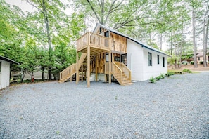 Exterior - Loft Cottage on Ridge<br>? Short & Extended Stays? (Southern Pines)
