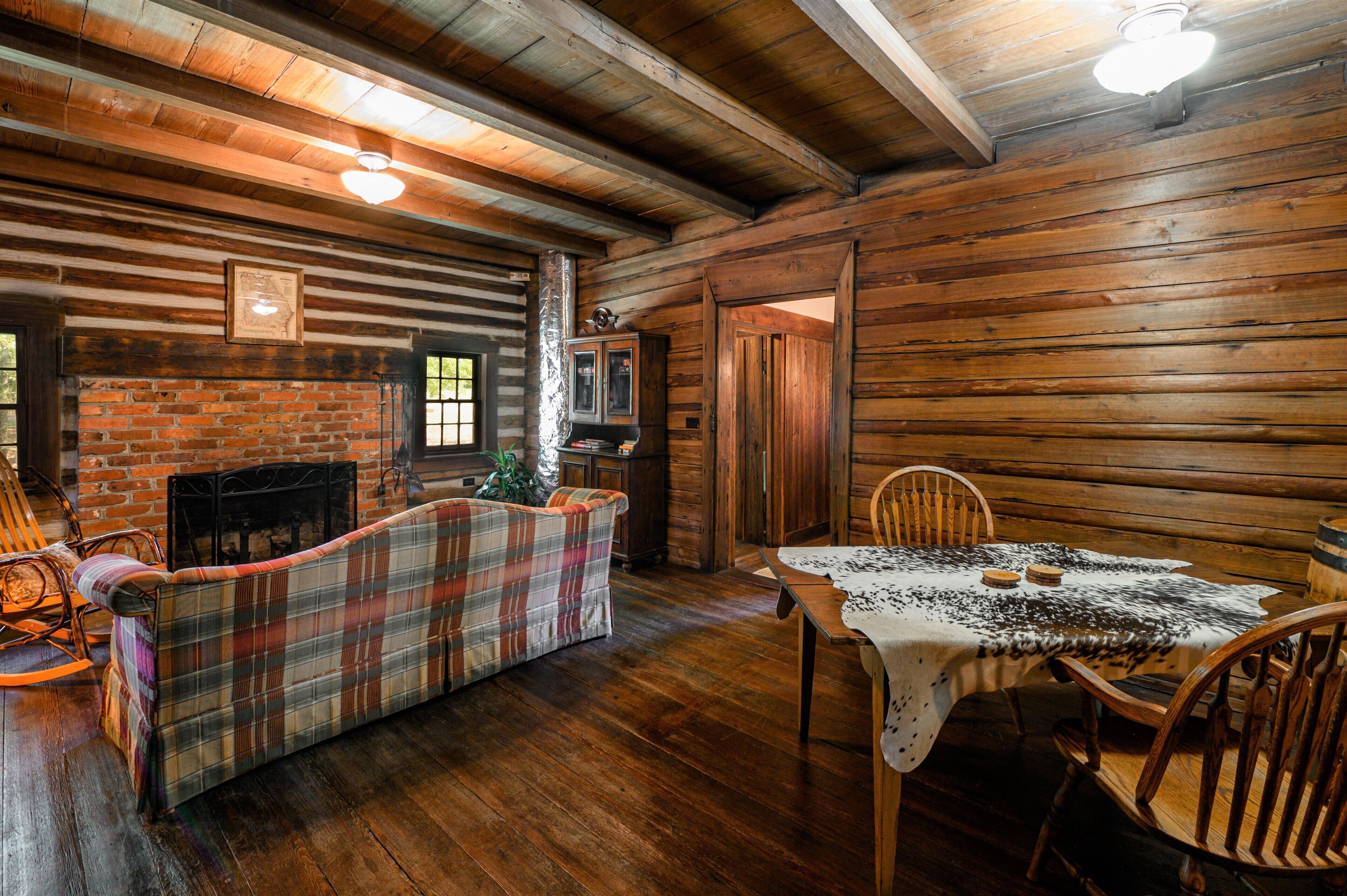 Perfect Couple's or Solo Getaway: 1840s Log Cabin