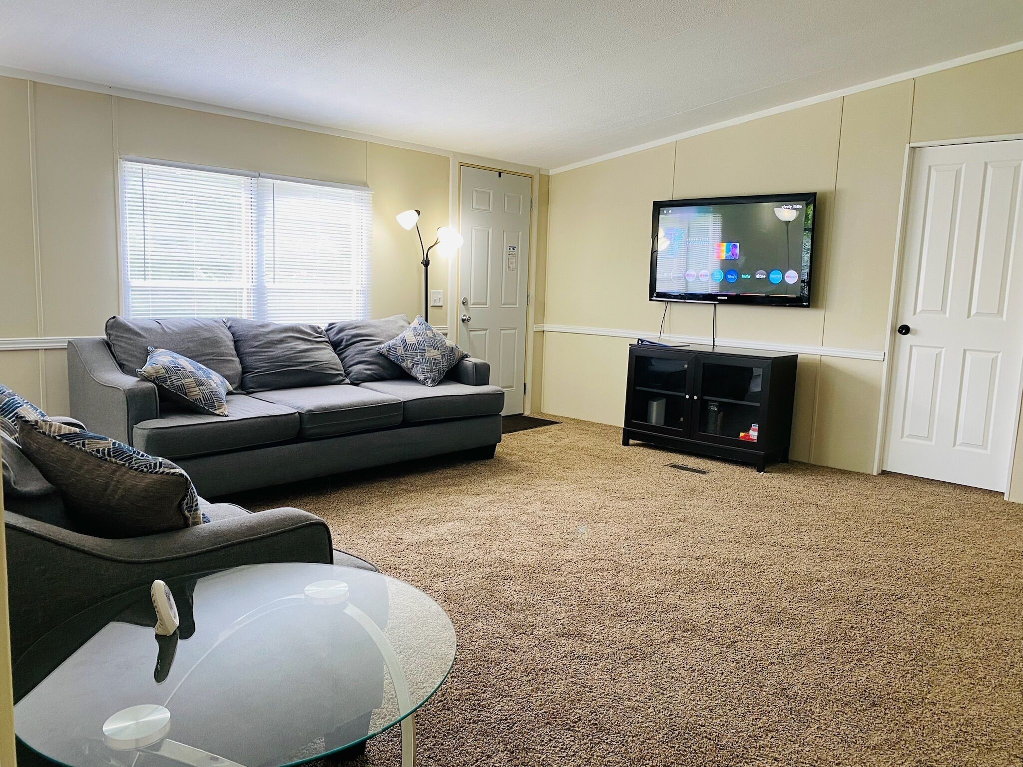 3 bedroom Game room home 10 minutes from Indiana Beach