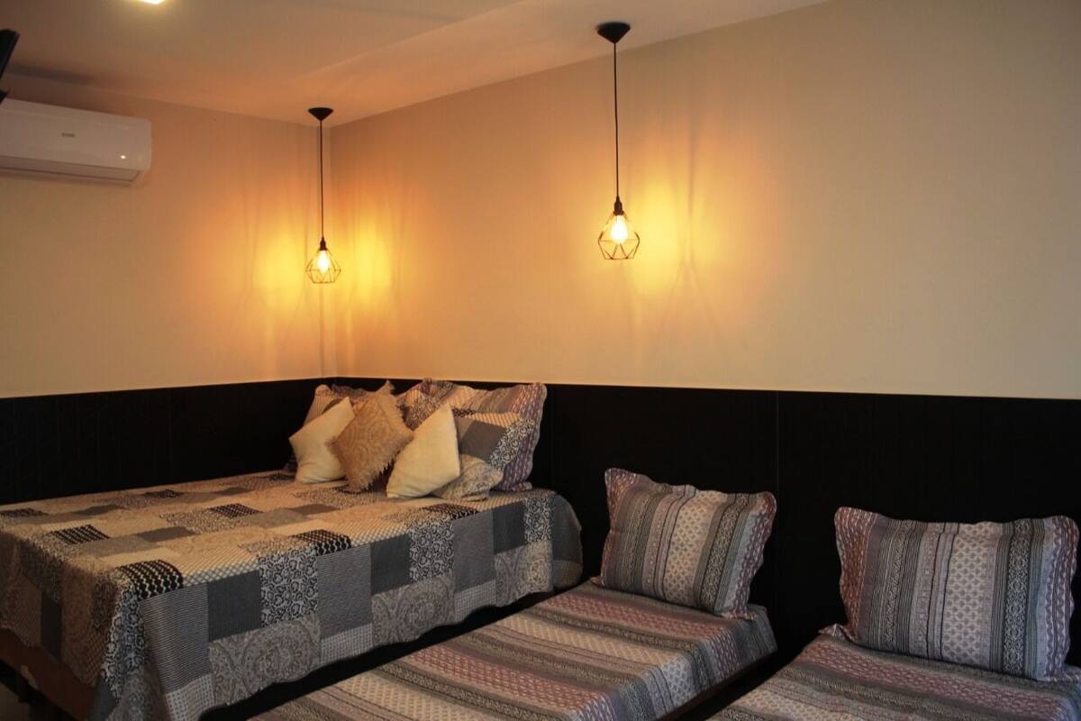 Traditional Loft | 1 bedroom, blackout drapes, iron/ironing board (on request), WiFi (free)