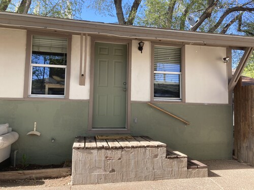 Private 1br near downtown Flagstaff, NAU, Hospital