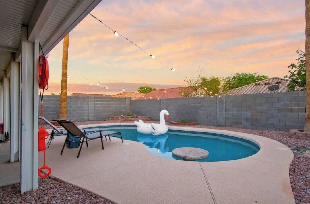 Outdoor pool, a heated pool