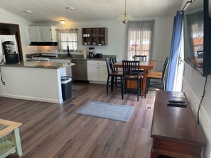 Private kitchen - West End House (Wachapreague)