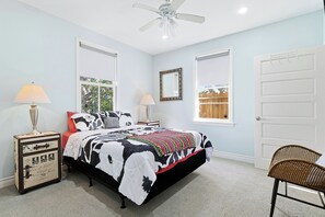 2 間睡房、可攜式嬰兒床、免費 Wi-Fi、床單