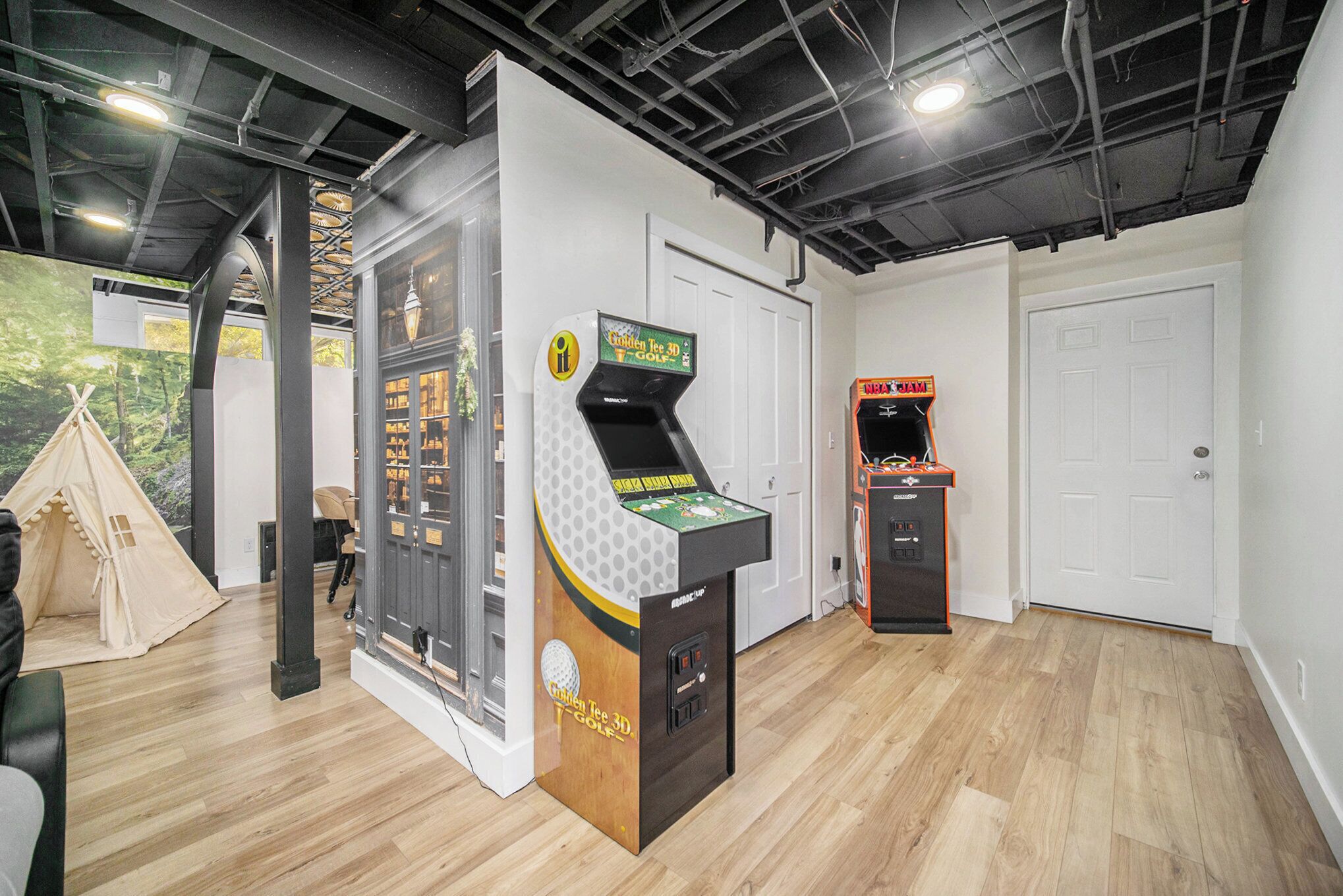 Game room